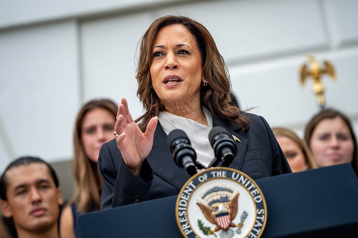 Kamala Harris Proposes $5 Trillion Tax Hike Stirring Debate on Social Media with Impact on Economy and Cryptocurrency Market